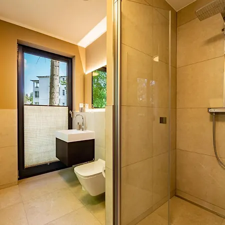 Baltique Perle Pour 2 Sellin (Rugen)